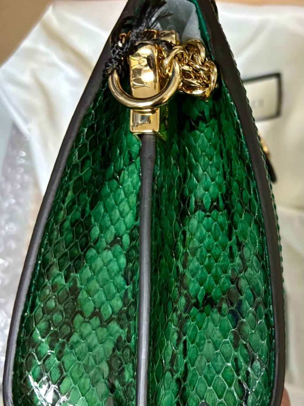 Gucci Ophidia Snakeskin Shoulder Bag in emerald green. - Picture 4 of 9